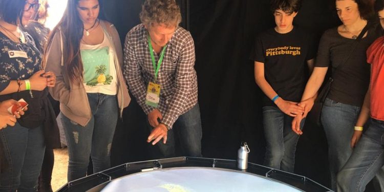 Con la muestra ¿Por qué la naturaleza es rebelde? CIGIDEN participa en la “Fiesta de la Ciencia y Tecnología 2018”