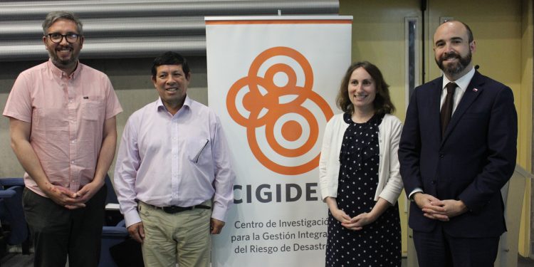 Diálogo aborda conocimiento indígena, derecho a la información sobre riesgo y políticas públicas en CIGIDEN