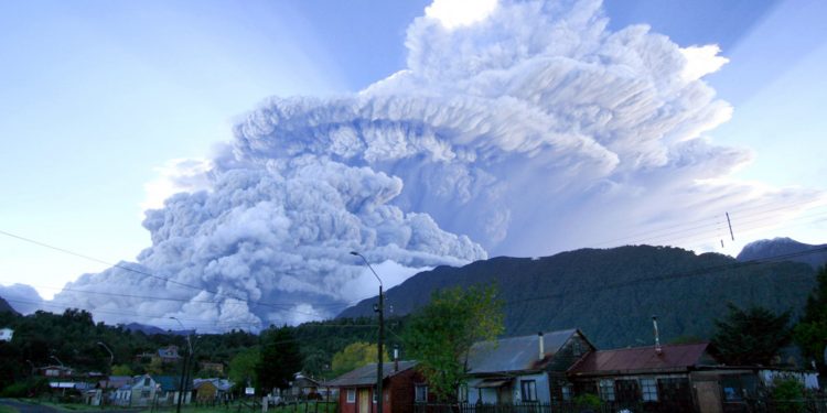 Investigadores de CIGIDEN entregan resultados de estudio sobre confianza y relaciones sociales en Chaitén post-desastre