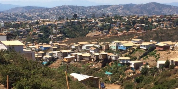 Vulnerabilidad de campamentos en Chile y riesgo de desastres