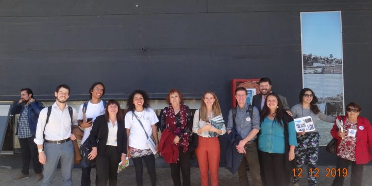 Crisis socioambiental, conservación de la costa y fórmulas de participación local son debatidos en encuentro científico ciudadano en Valparaíso