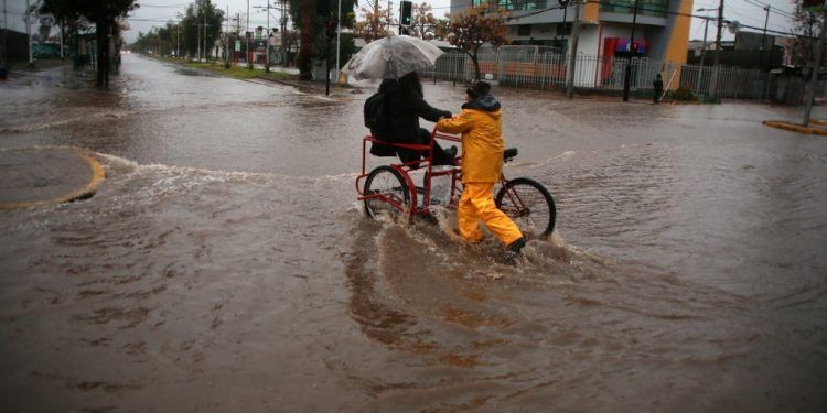 Scientific analysis identifies communes with more rain damage in Santiago’s urban areas
