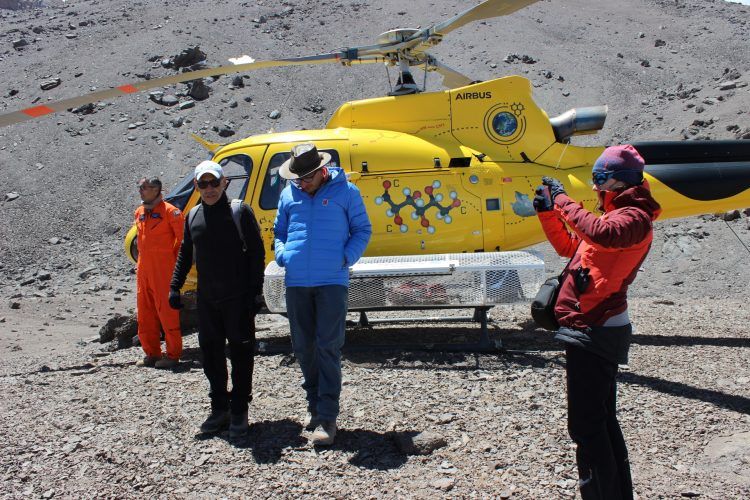 Científicos realizan sobrevuelo para estudiar las multiamenazas en la cuenca del Río Maipo