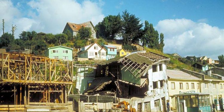 Vulcanólogo Felipe Aguilera: “Violeta Parra nos permite humanizar el desastre”