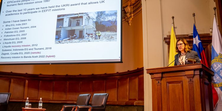 “Las causas de un desastre son altamente complejas y esto nos exige trabajar con otras disciplinas para avanzar hacia una sociedad resiliente”