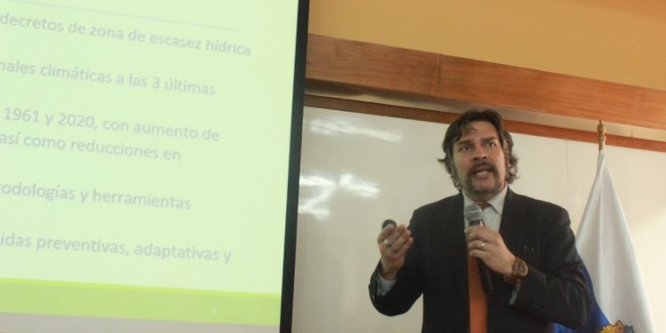 Jorge Gironás: “En Chile existe desconocimiento respecto a la gestión de la sequía”.