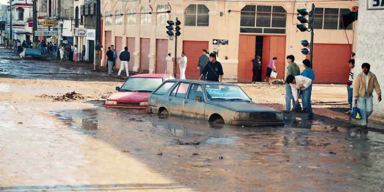 Estudio revela que no todos los chilenos están dispuestos a pagar para evitar los cortes de agua durante un desastre
