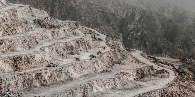 Ojos que no ven ¿sociedad que no siente? Relaves mineros y las otras zonas de sacrificio en Chile