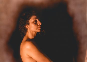 Instalación escénica explora la dimensión afectiva de los desastres 