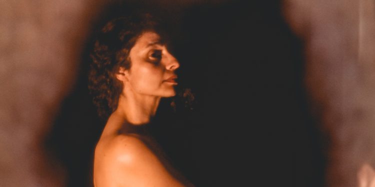 Instalación escénica explora la dimensión afectiva de los desastres