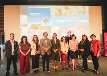 Lanzan libro que conecta a la ciencia con los tomadores de decisión en el ámbito del riesgo de desastres